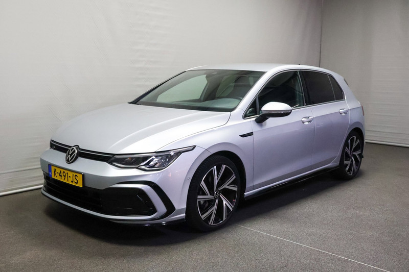 Volkswagen Golf 1.5 eTSI R-Line