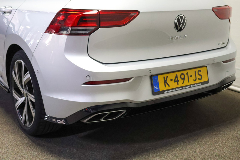 Volkswagen Golf 1.5 eTSI R-Line