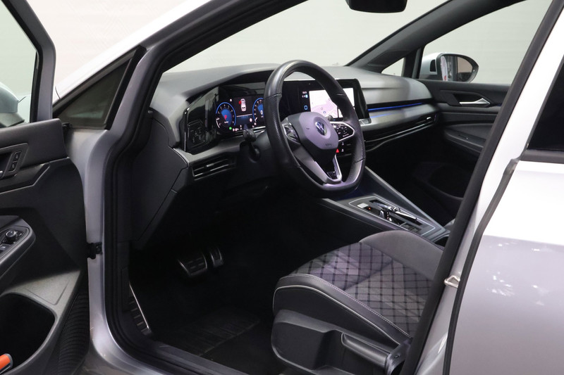 Volkswagen Golf 1.5 eTSI R-Line