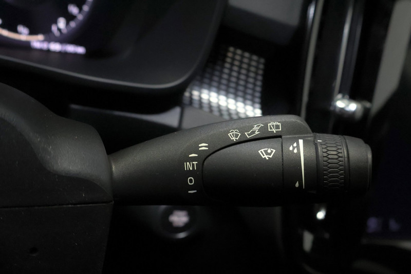 Volvo XC40 1.5 T5 Recharge R-Design