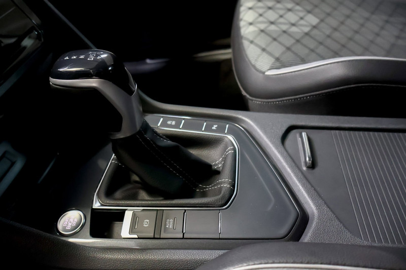Volkswagen Tiguan 1.5 TSI R-Line Business+