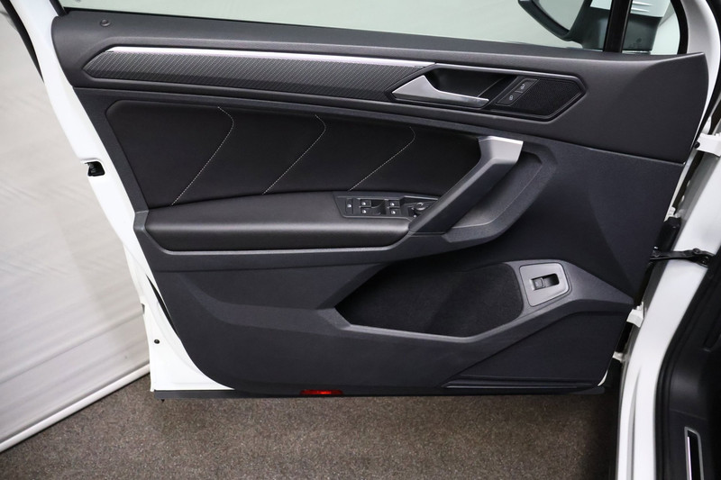 Volkswagen Tiguan 1.5 TSI R-Line Business+