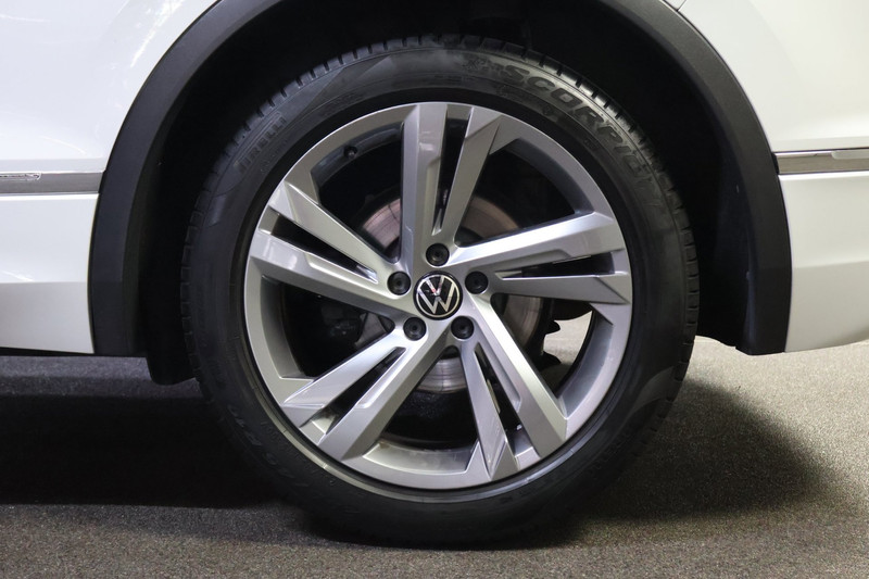 Volkswagen Tiguan 1.5 TSI R-Line Business+