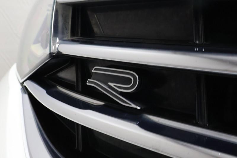 Volkswagen Tiguan 1.5 TSI R-Line Business+
