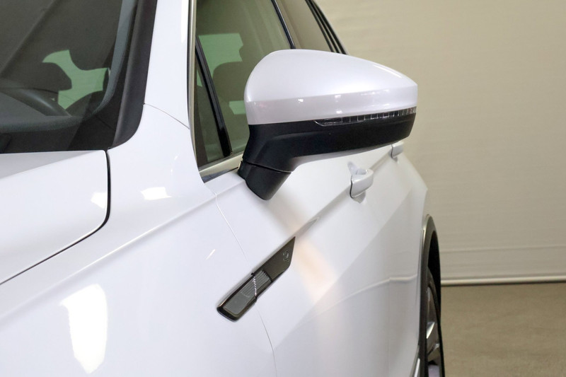Volkswagen Tiguan 1.5 TSI R-Line Business+