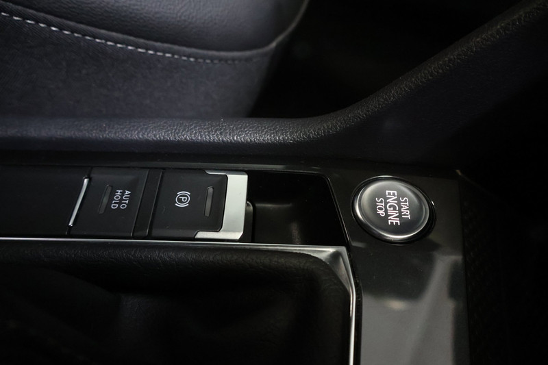 Volkswagen Tiguan 1.5 TSI R-Line Business+