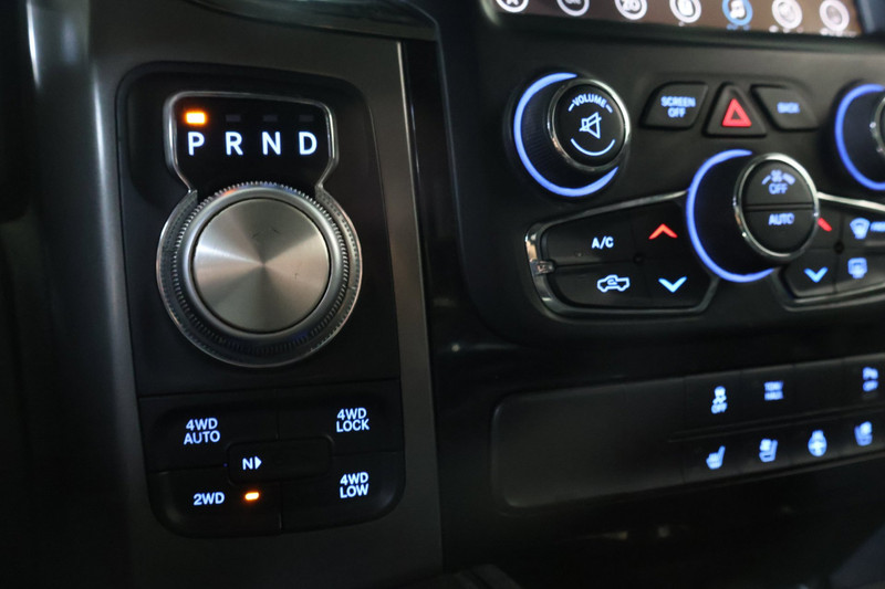 Dodge Ram 1500 5.7 V8 Quad Cab 6’4 (SCHADE NOKKENASSEN)