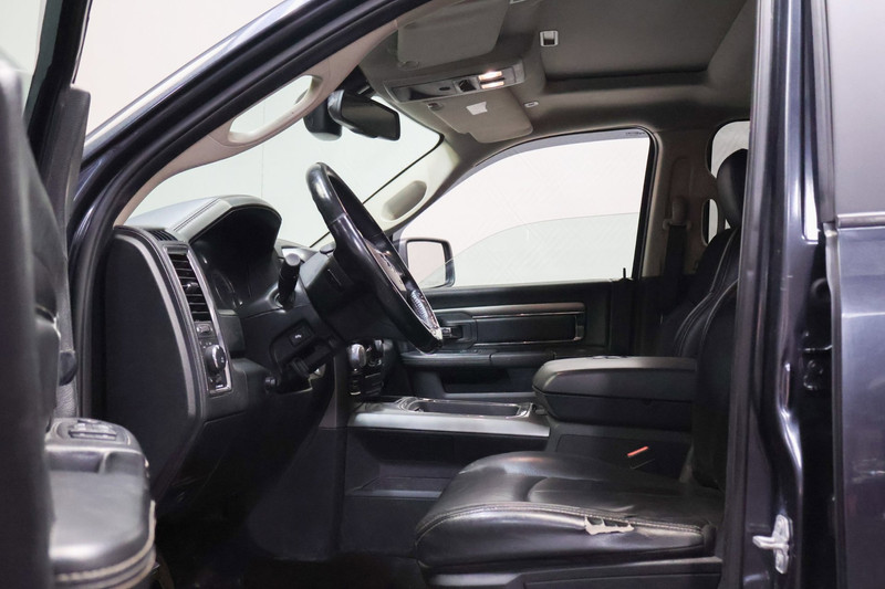 Dodge Ram 1500 5.7 V8 Quad Cab 6’4 (SCHADE NOKKENASSEN)