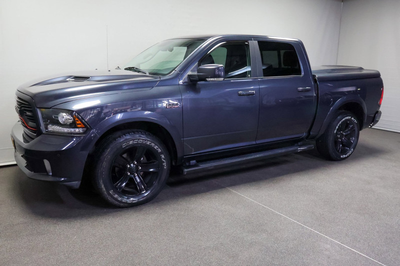 Dodge Ram 1500 5.7 V8 Quad Cab 6’4 (SCHADE NOKKENASSEN)